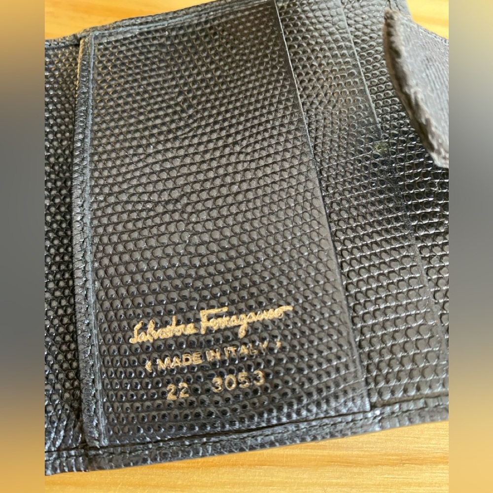 Bundle Authentic Salvatore Ferragamo Compact Wall… - image 6